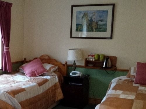 O'Connor'S Guest House 丁格尔 外观 照片